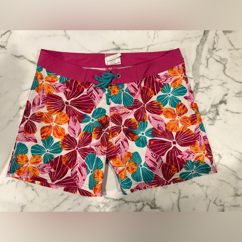 Roxy girls size 14 Floral Swim Shorts Pink/Orange Accents, good used condition